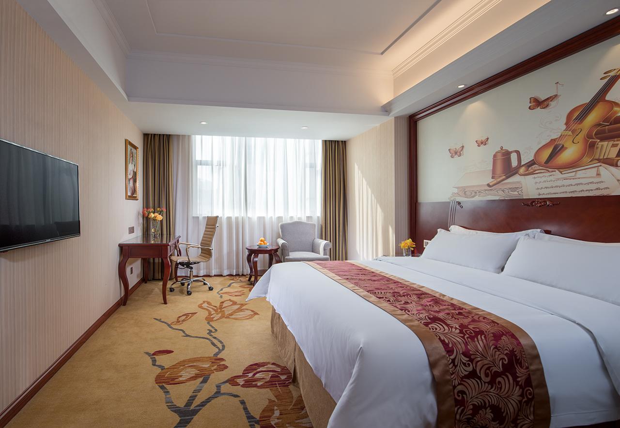 Vienna Hotel Zhongshan Guzhen Town Center Exterior foto